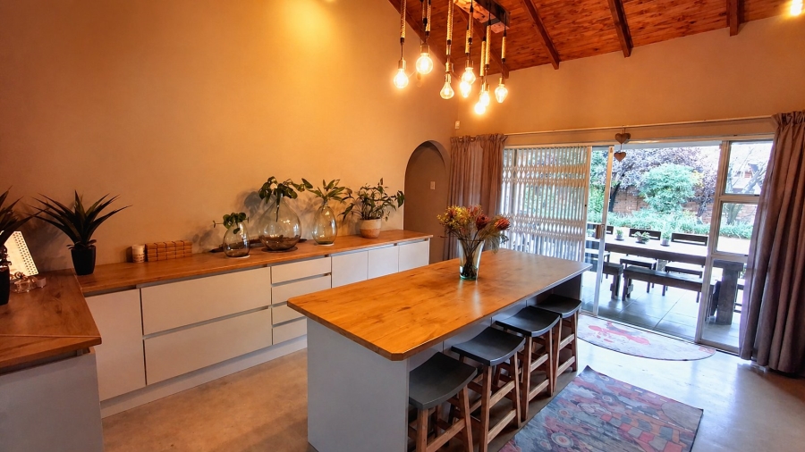 5 Bedroom Property for Sale in Vaalpark Free State